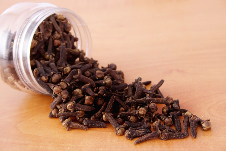 bowl of cloves