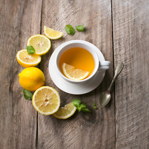 lemons in tea