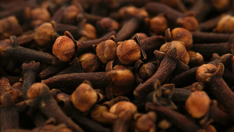 many ways to use cloves