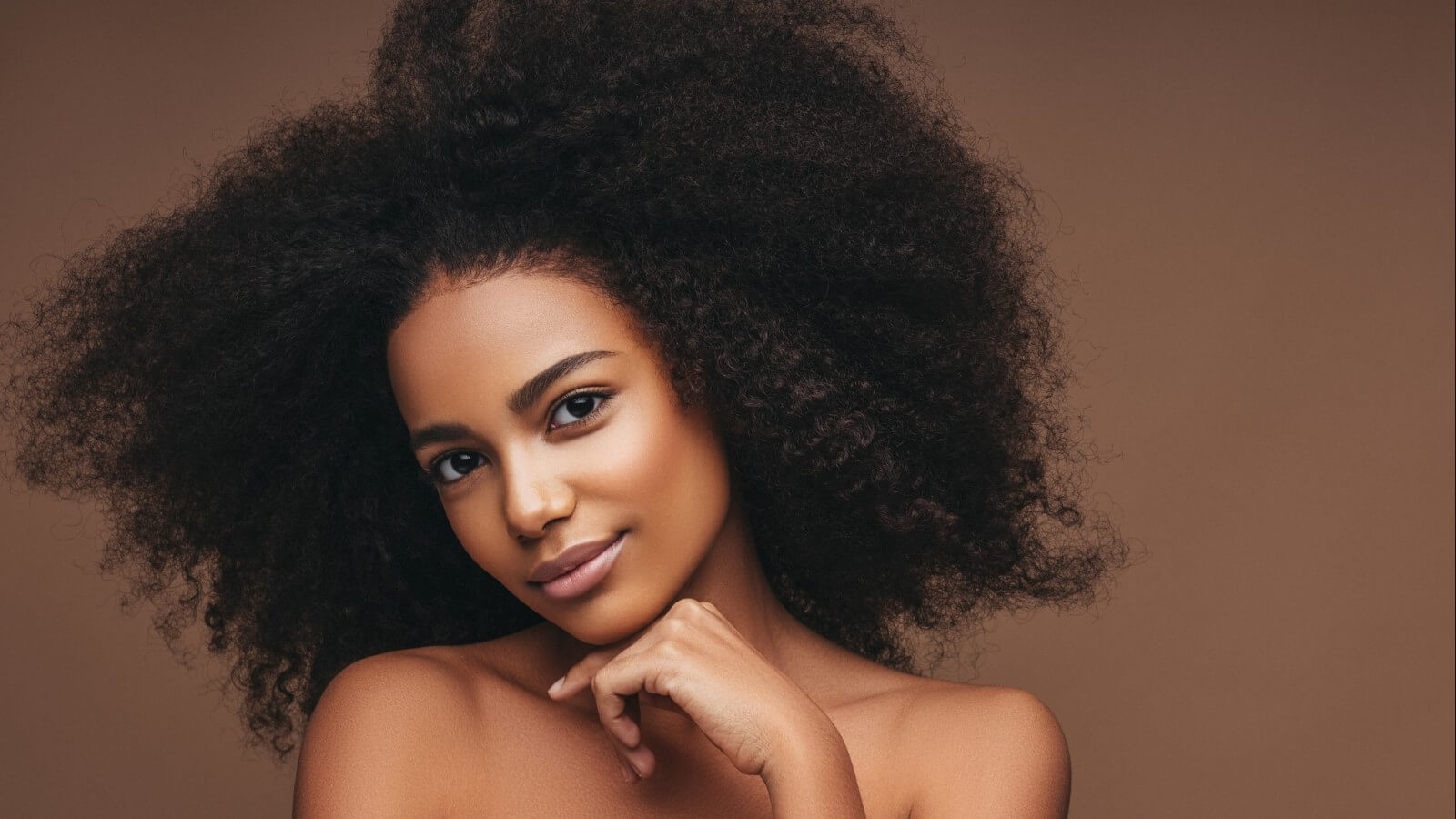 12 Natural & Fast Hair Growth Oils Best for Different Hair Types