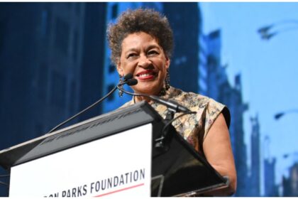 Carrie Mae Weems: First Black Woman Artist Receives National Medal of Arts