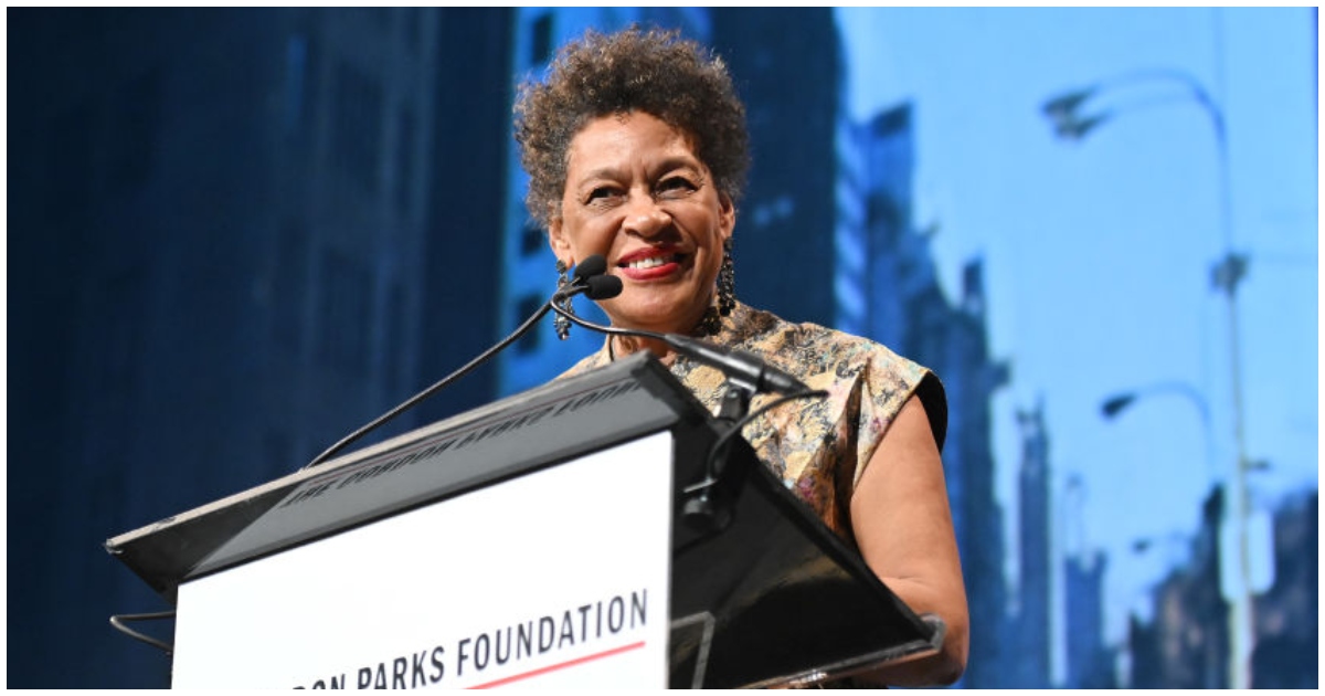 Carrie Mae Weems: First Black Woman Artist Receives National Medal of Arts