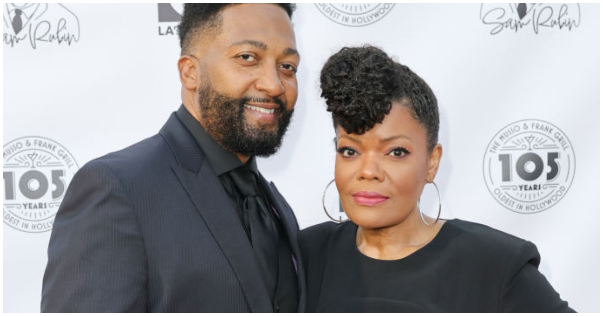 Yvette Nicole Brown wedding